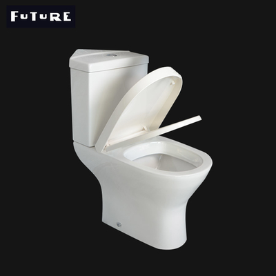 Antirust Modern Close Coupled Corner Toilets Untuk Ruang Kecil Tinggi 795mm
